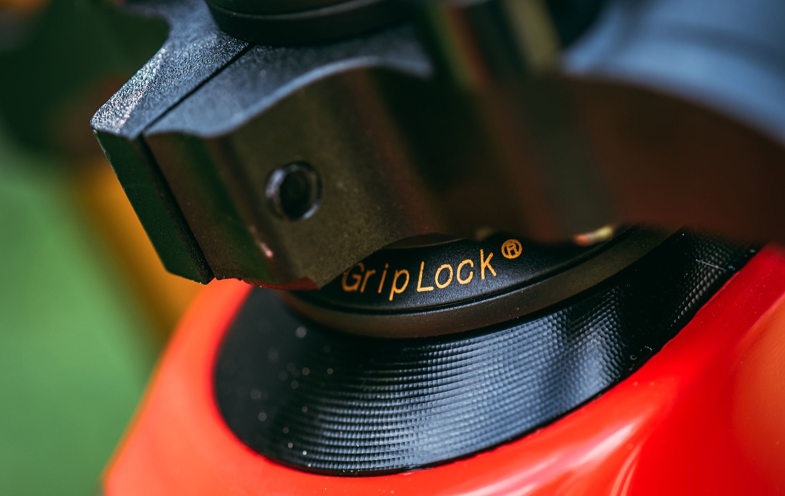 Chris King Releases DropSet 6, the Latest GripLock Headset in
